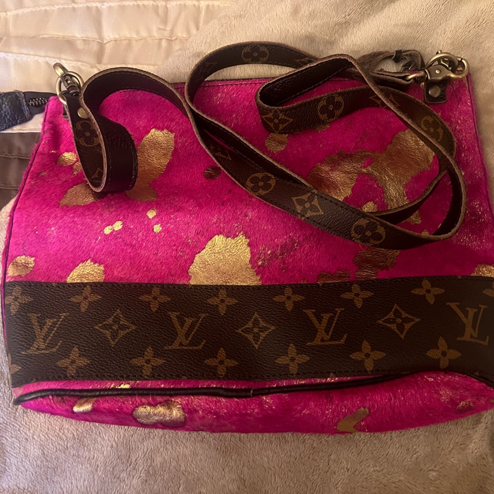 Pink and Gold Designer Shoulder Bag